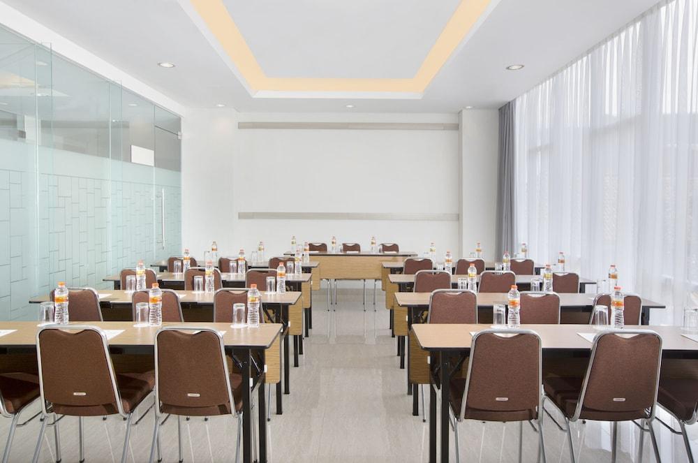 Amaris Hotel Setiabudhi - Bandung Zewnętrze zdjęcie